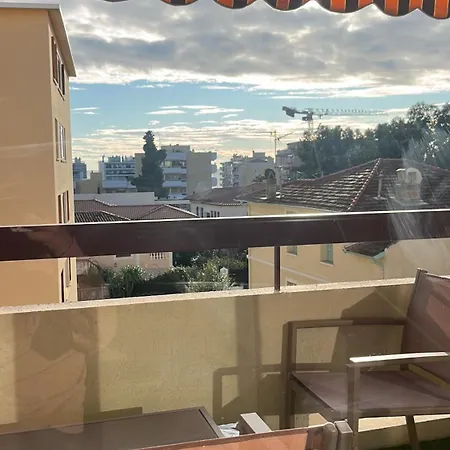 Kialeo Pres De La Avec Parking Voiture 罗克布吕讷-卡普马丹