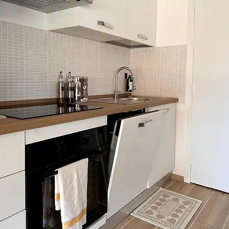 Kialeo Près De La Avec Parking Voiture *