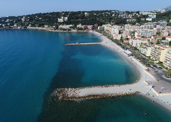 Kialeo Près De La Avec Parking Voiture